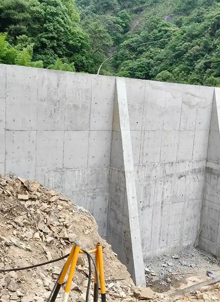 三门峡陕县重力式挡土墙